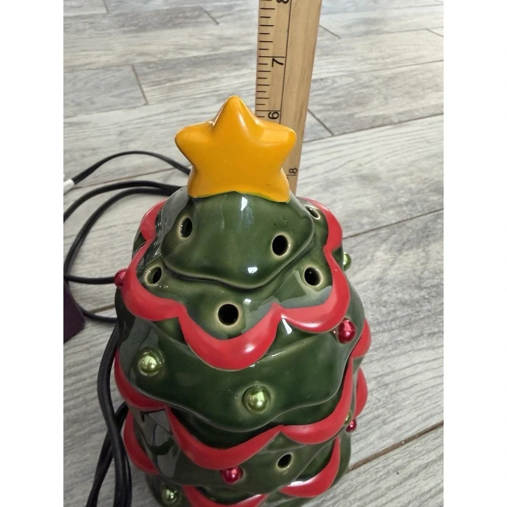 Scentsy Christmas Tree Wax Warmer Holiday Ceramic Full Size w Box Premium 23934‎